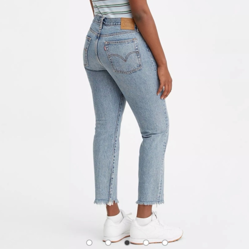 Levi's wedgie icon fit ankle womens jeans in medium wash